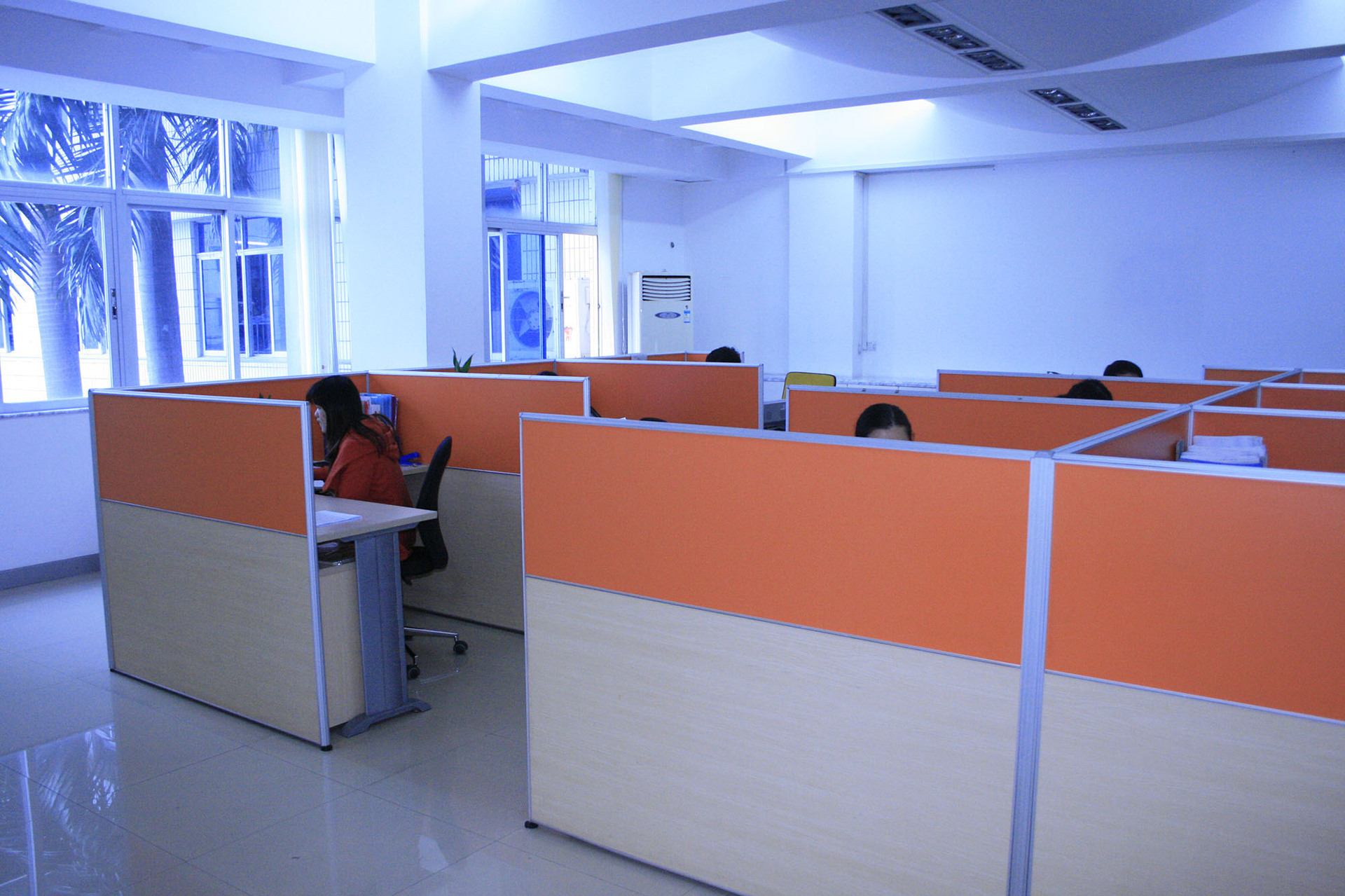 企业办公-公司办公场地照片-注册公司是否必须有办公场所?