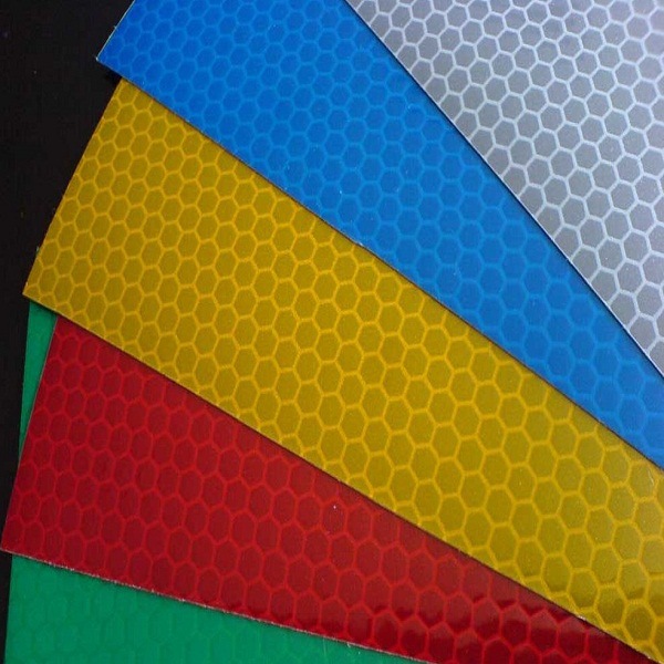 供应蜂窝状反光膜 可印刷模切 高亮反光材料 微棱镜反光膜