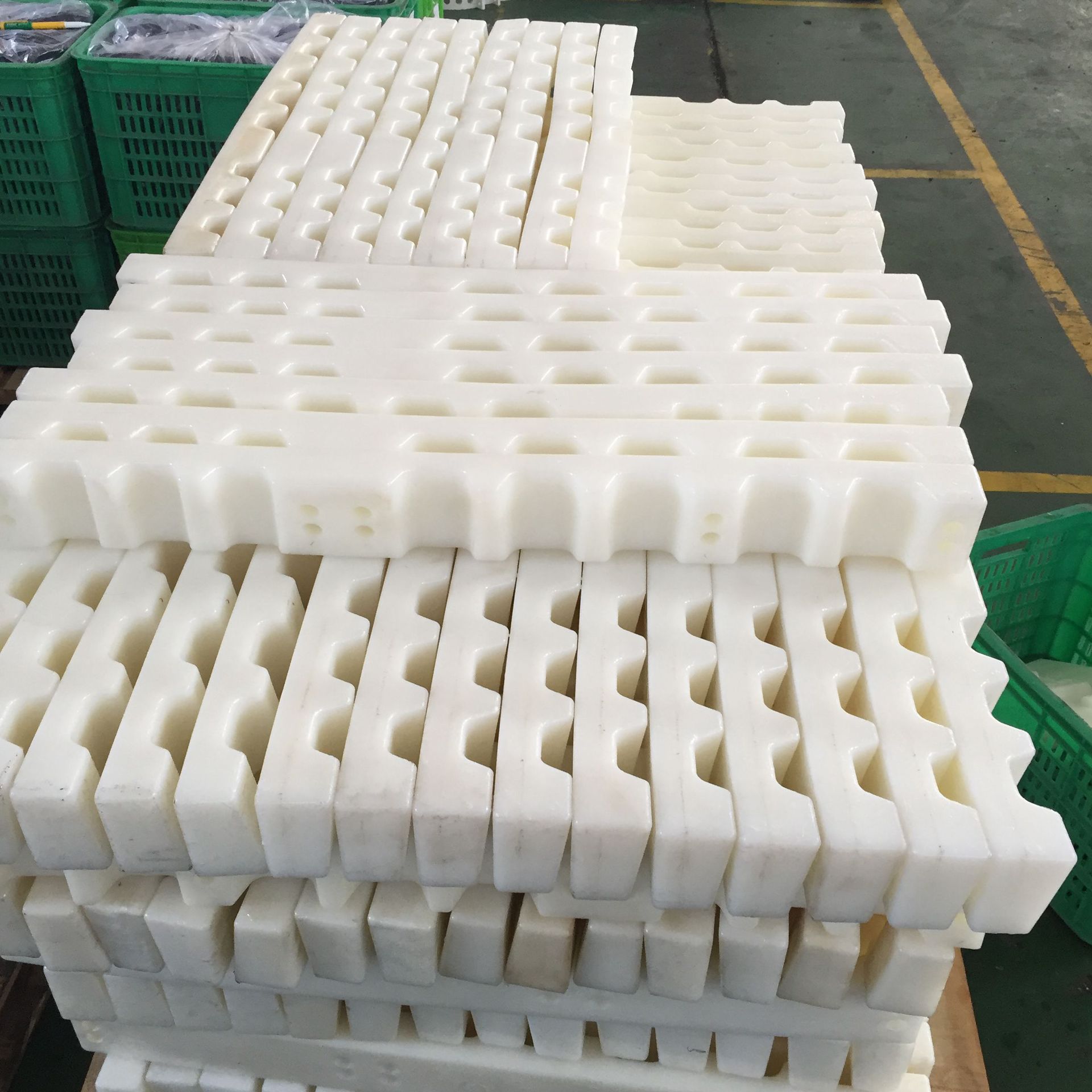 厂家直销 阻燃尼龙66电缆夹板 多年塑料加工经验 质优价格合理