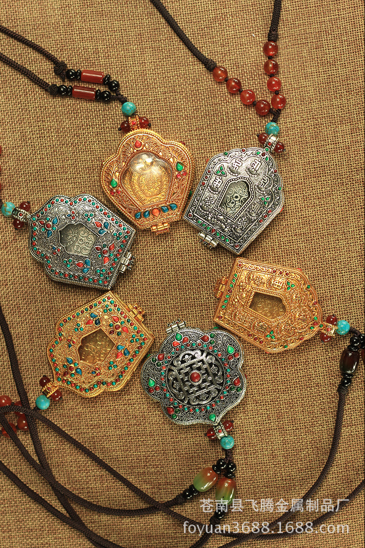 藏传佛教用品尼泊尔六字真言纯铜嘎乌盒吊坠挂件楞严咒大号批发
