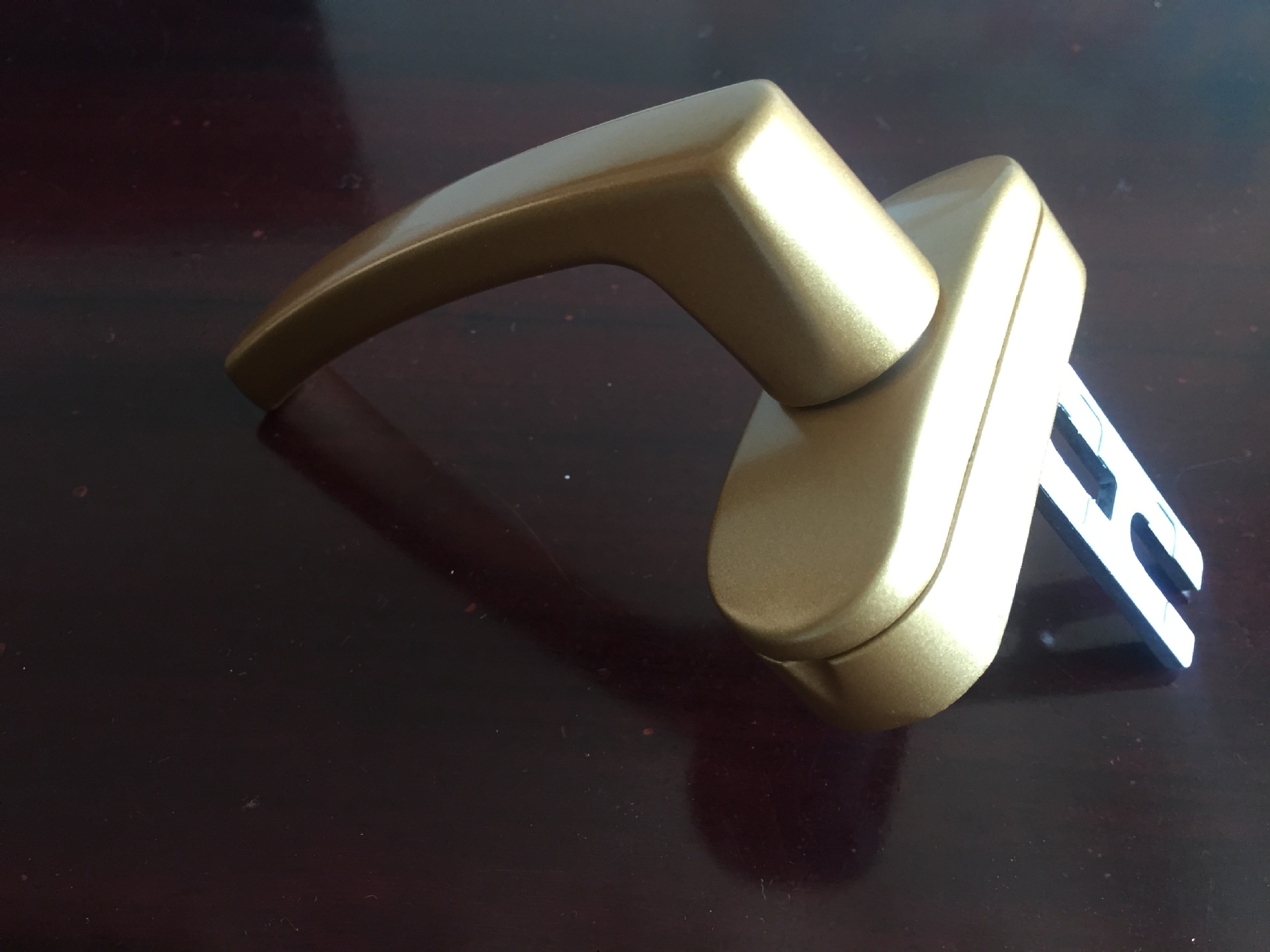 厂低价销售各类精工塑钢断桥门窗把手门窗执手门窗配件 小执手