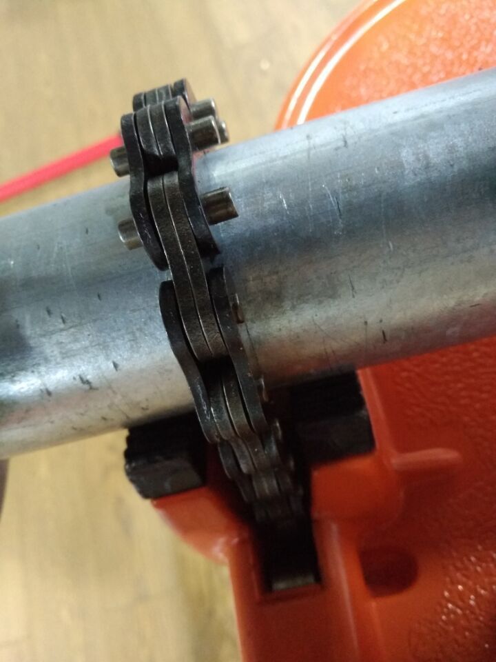 虎王牌 6寸链条管子钳 链条钳 三角支架式卡管钳h401 402台式链钳