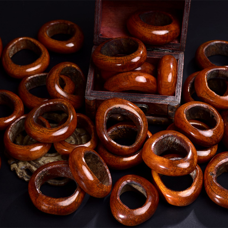 天然复古老牦牛骨做旧随性吊坠炸裂纹理复古老骨制品吊坠批发