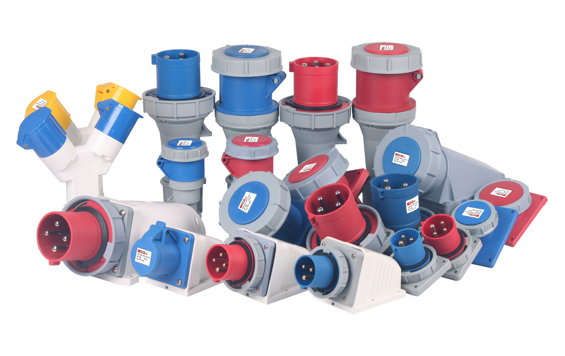 工业用插头插座怎么选?先看特点!