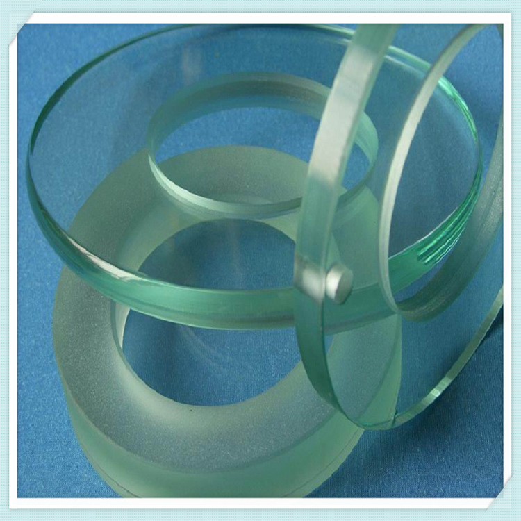 超白钢化玻璃 钻孔 磨光边 家具玻璃深加工