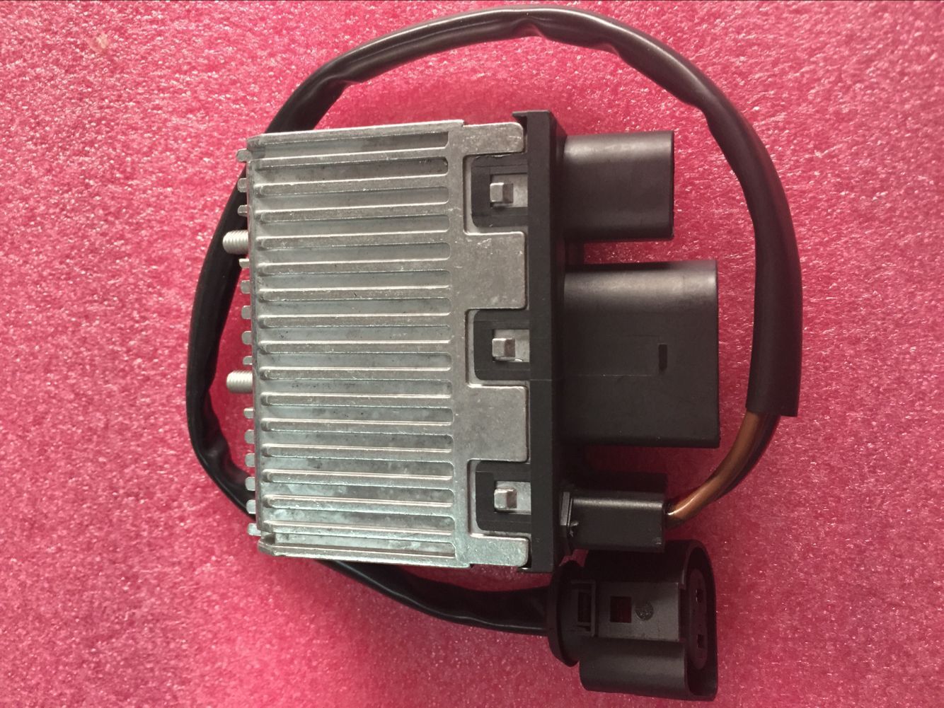 大众帕萨特b5 奥迪a6 c5 风扇控制器 电子扇控制器 8d0 959 501 c
