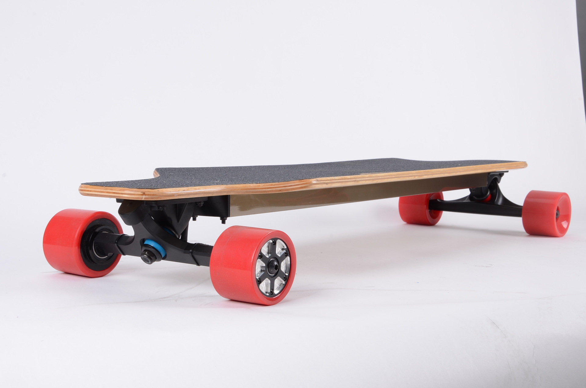 遥控电动滑板 四轮电动无线 木质长板代步车 成人迷你滑板车批发