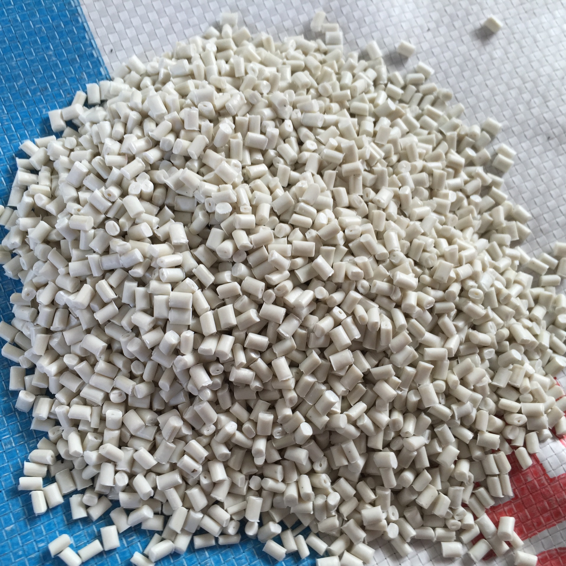 厂家直供乳白色pp聚丙工程聚丙颗粒 乳白色现货聚丙烯