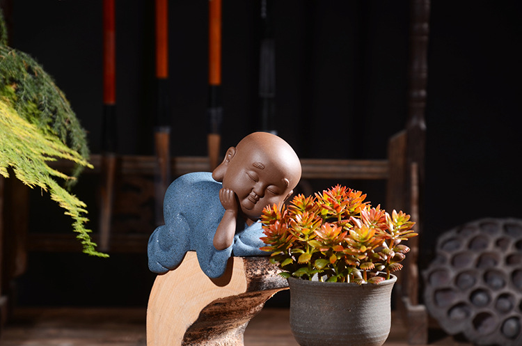 茶宠 小和尚迷你居家紫砂工艺品摆件静思小僧意峰陶瓷德化彩砂陶