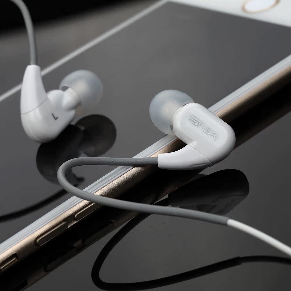 音树高品质重低音反戴运动带唛线控入耳式手-耳机