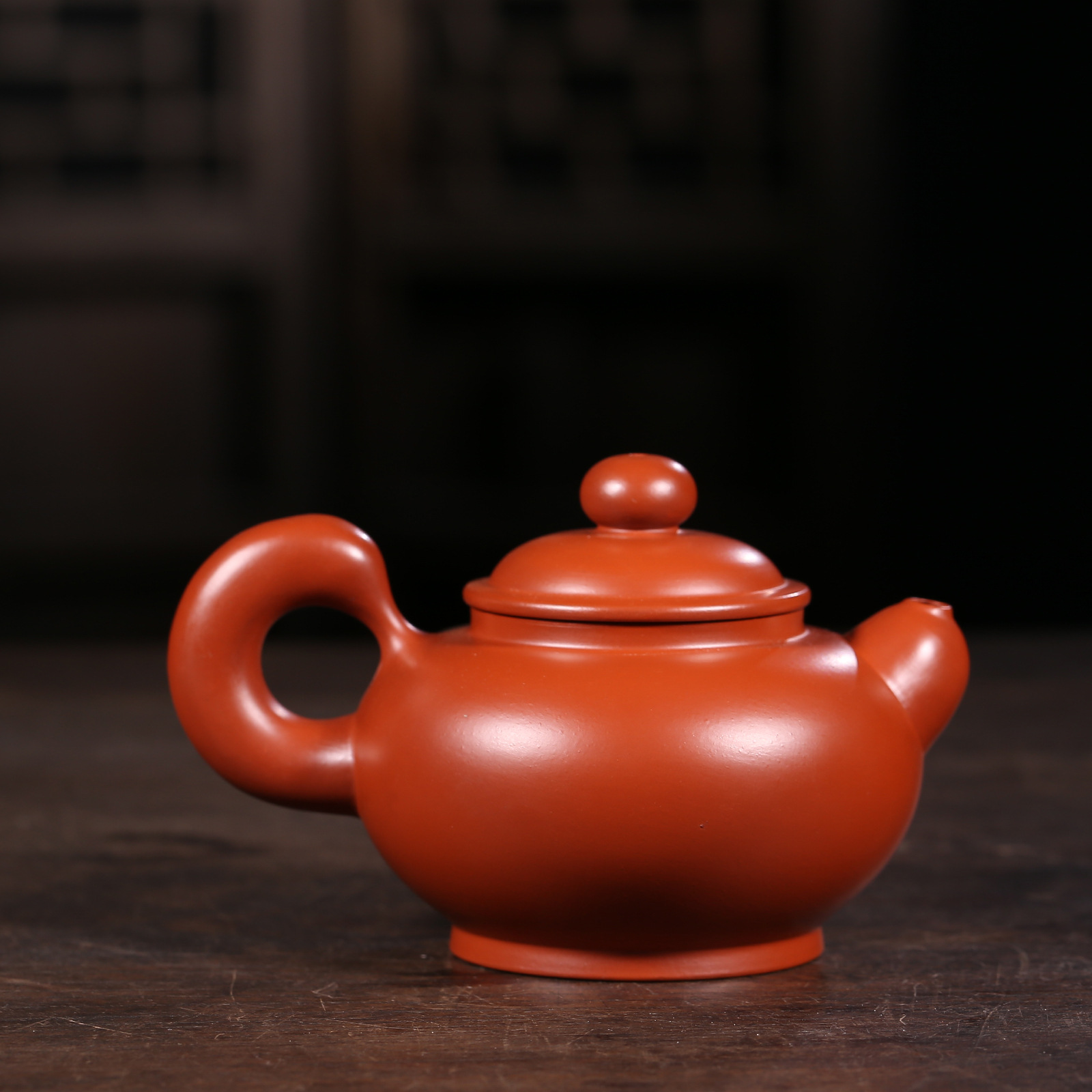 h2858 宜兴正品紫砂 朱泥道洪潘壶