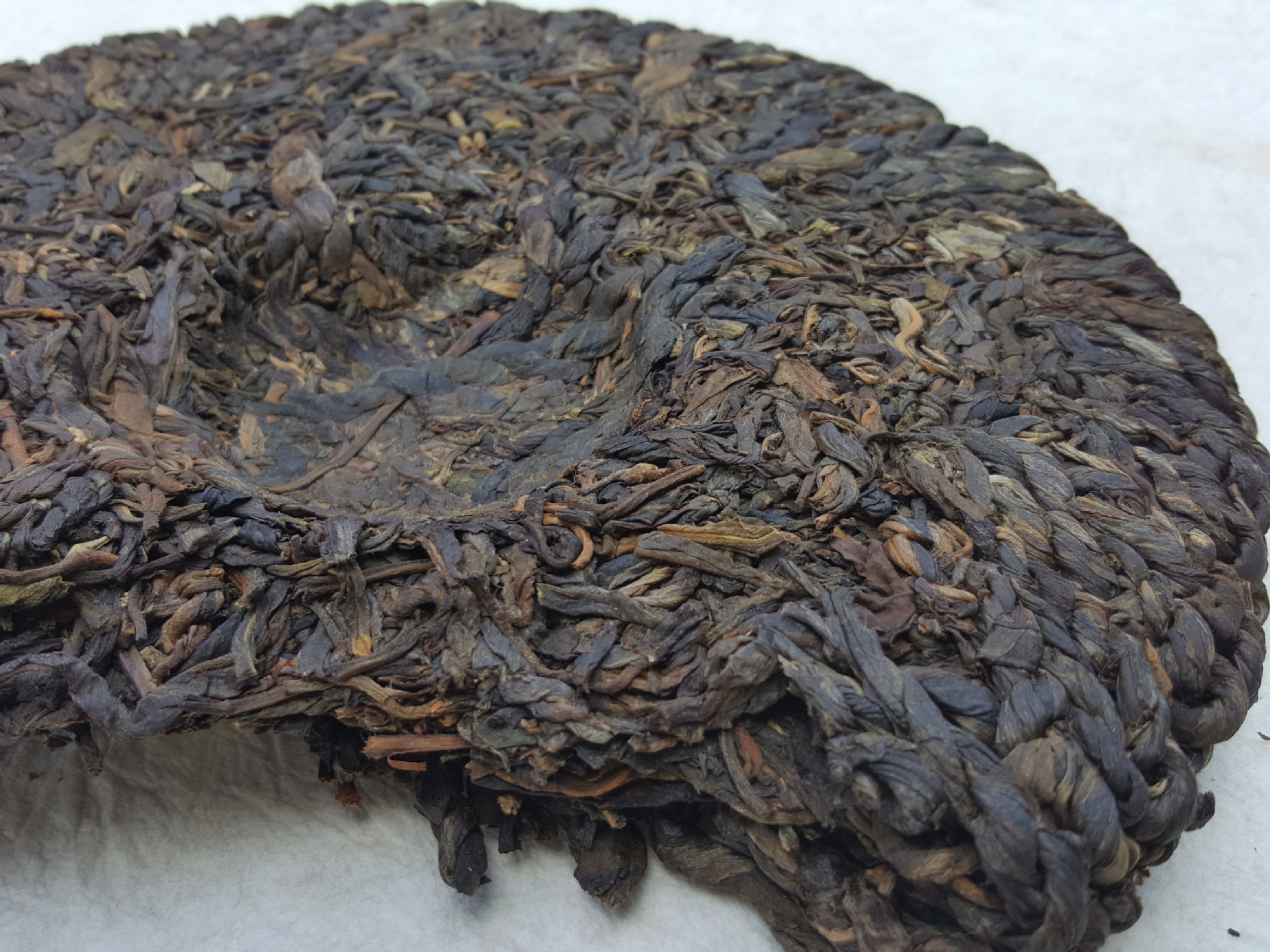 批发茶叶云南永德大雪山古树茶大饼辫子茶手工古法400克麻花绳子