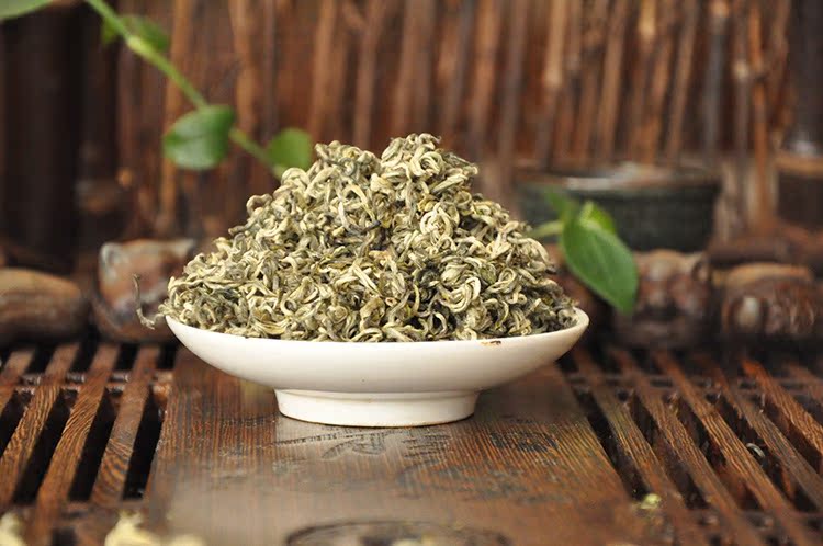 2016春季上新茶叶生态雪龙高档春茶散装