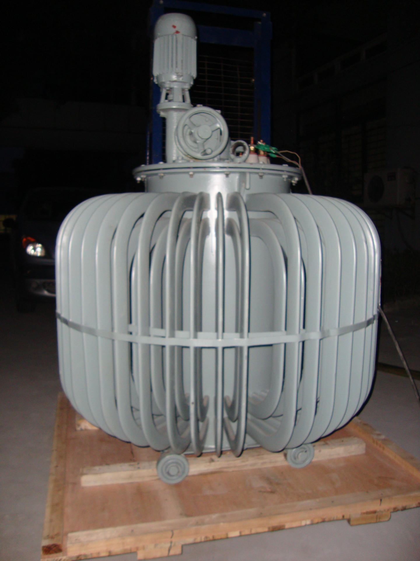 电力自动变压器