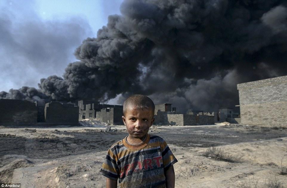 战争何时结束?战乱中儿童生活场面令人揪心 愿世界和平