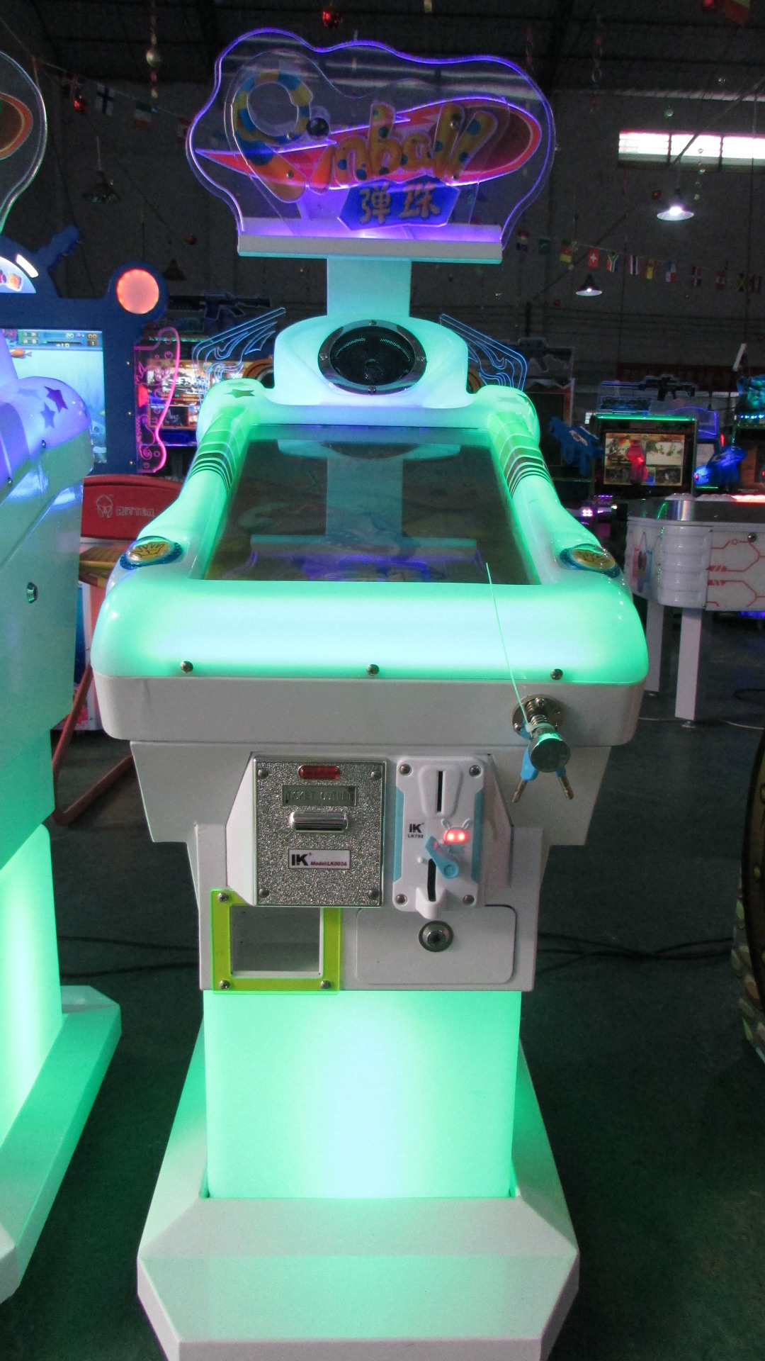 儿童投币射球弹珠游戏机 产品声明: (1)发货声明 每一台机器在打包前