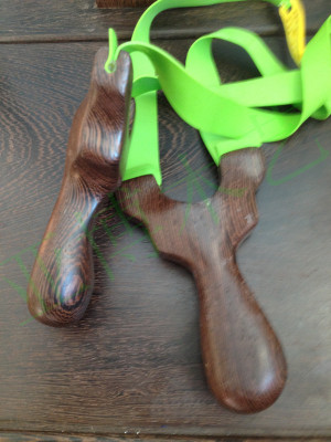 > [怎么做弹弓][ 玩具 ] 如何自己做弹弓本意想买个不锈钢的成品弹弓