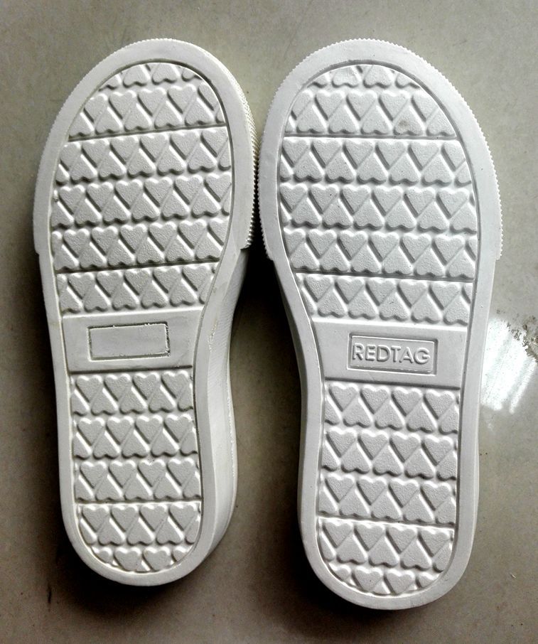 橡胶材质儿童鞋底耐磨童款橡胶板鞋鞋底大中童鞋底颜色码段可调