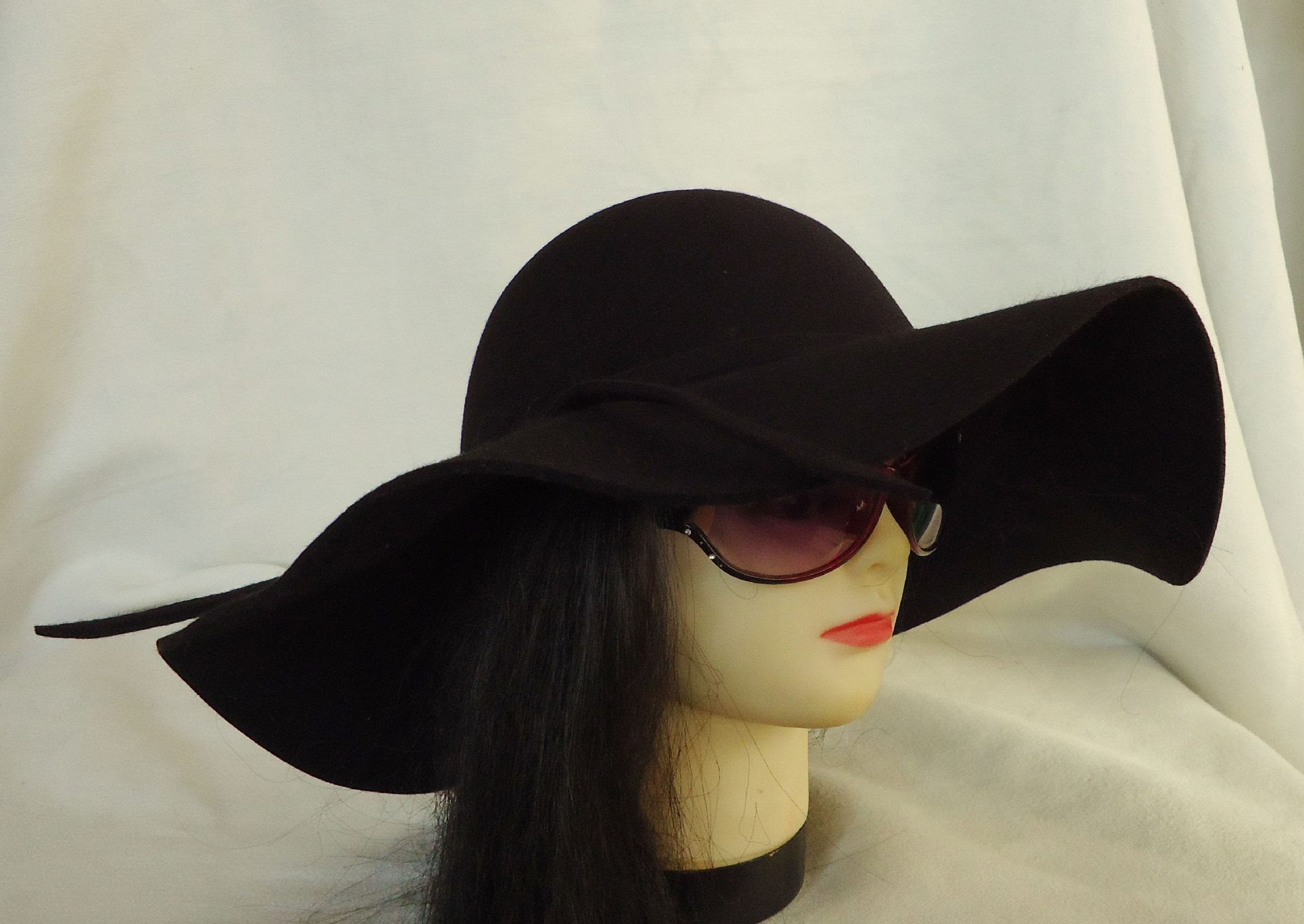 呛口小辣椒新秀秋冬宽檐 加厚羊毛尼 女士大檐帽子 大沿休闲礼帽