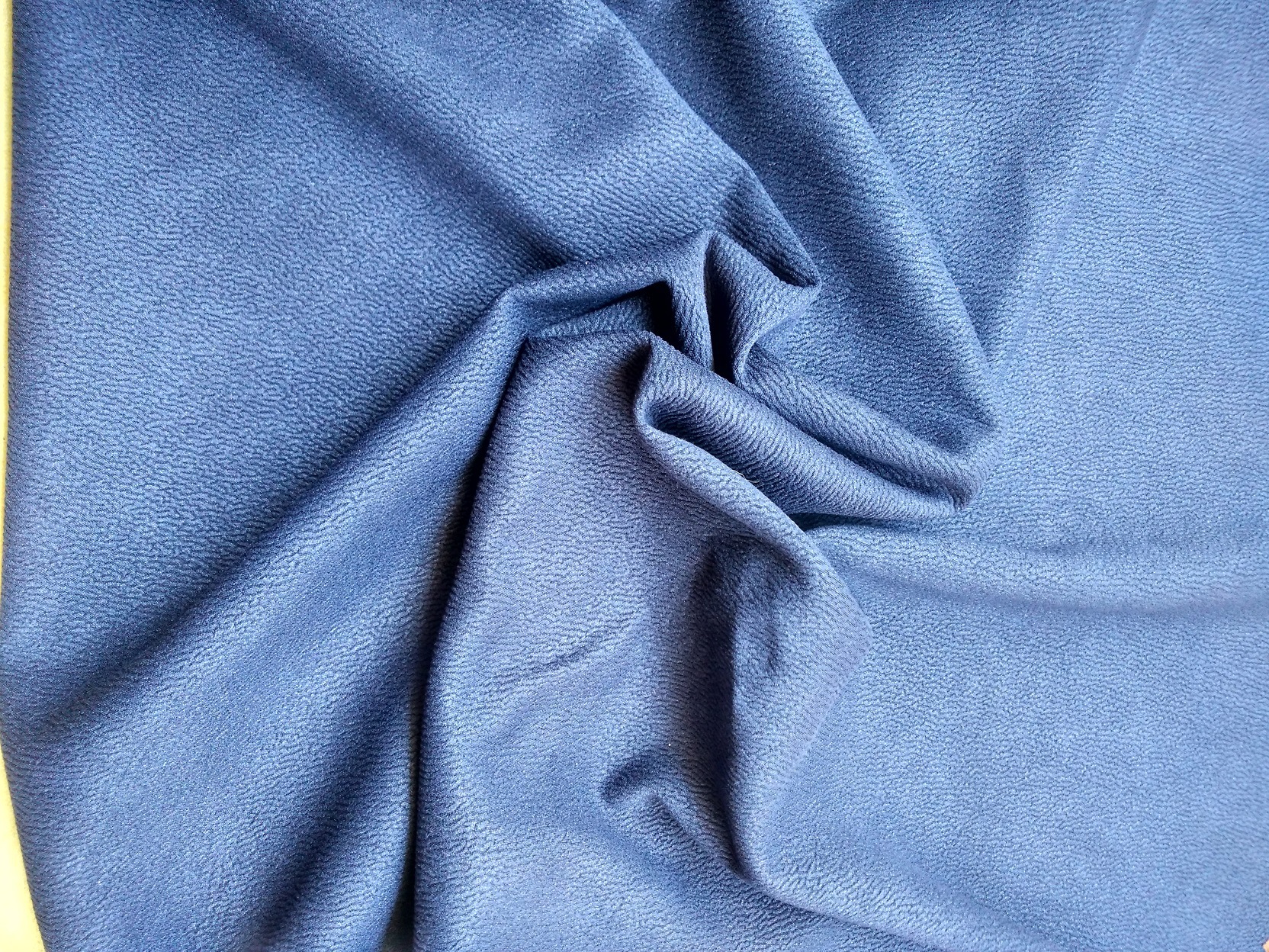 压皱纹布仿皮绒布现货象皮皱乱皱纹麂皮绒布秋冬面料布