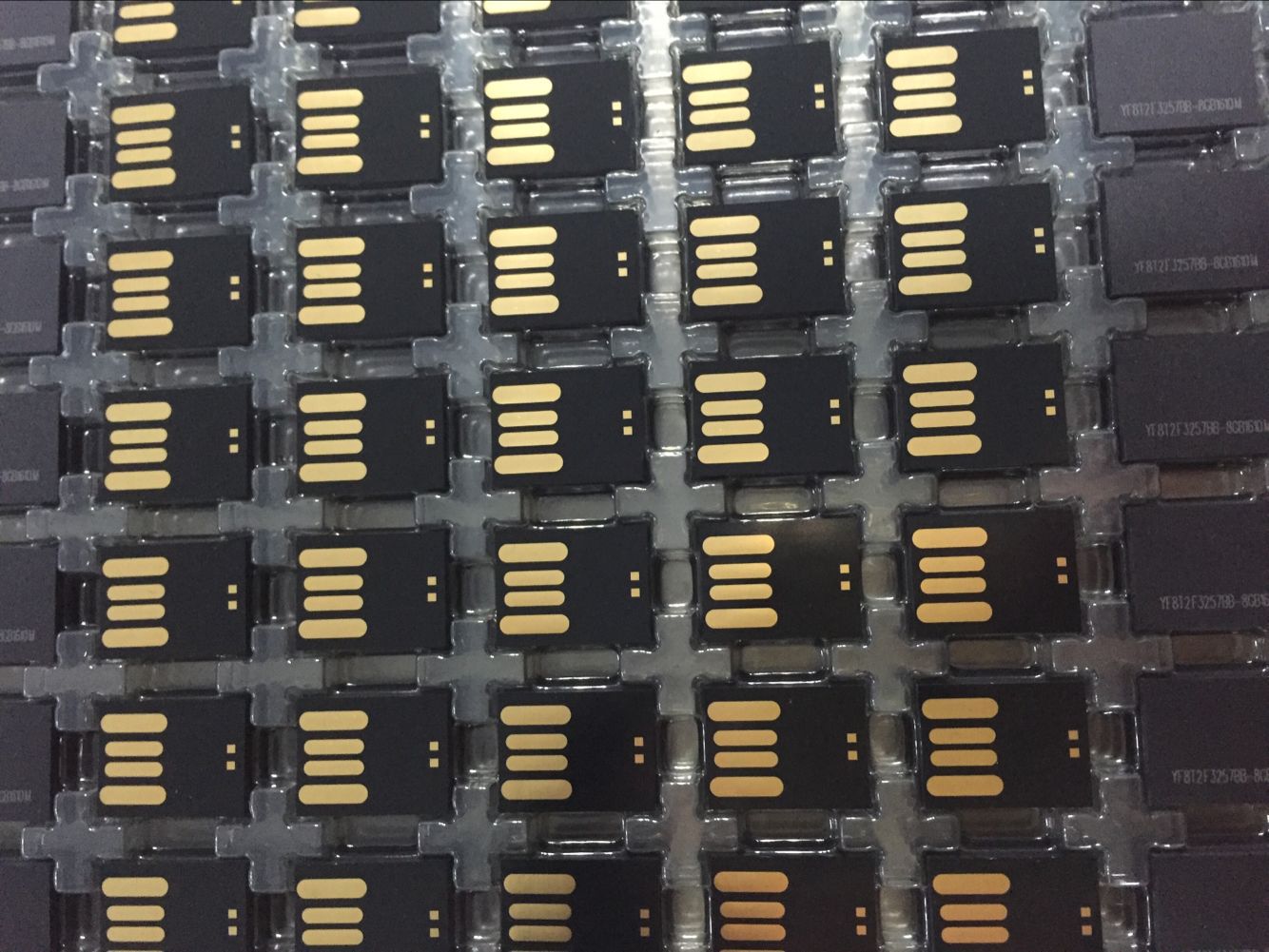 工厂短板黑胶体芯片udp环保台版高速芯片半成品4gb8gb16gb32gb