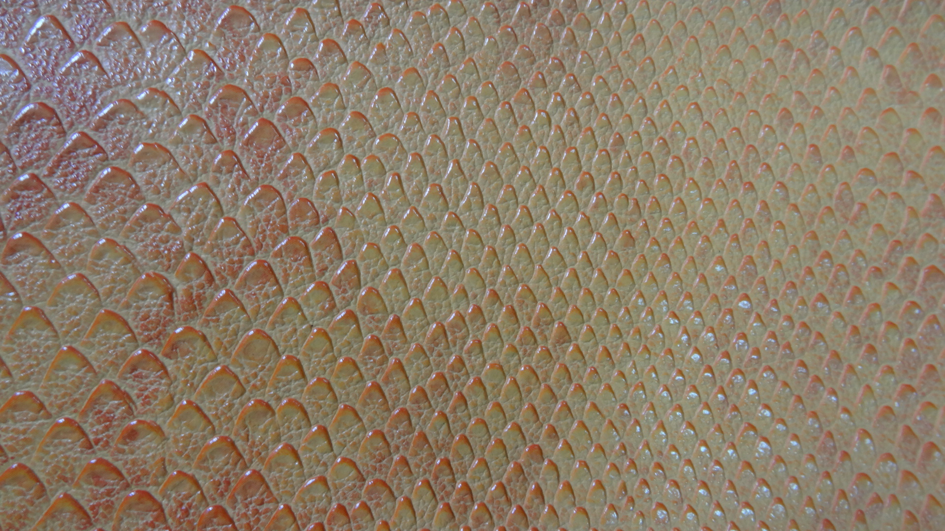 龙鳞纹皮革 鱼鳞纹pvc皮料双色擦色高档