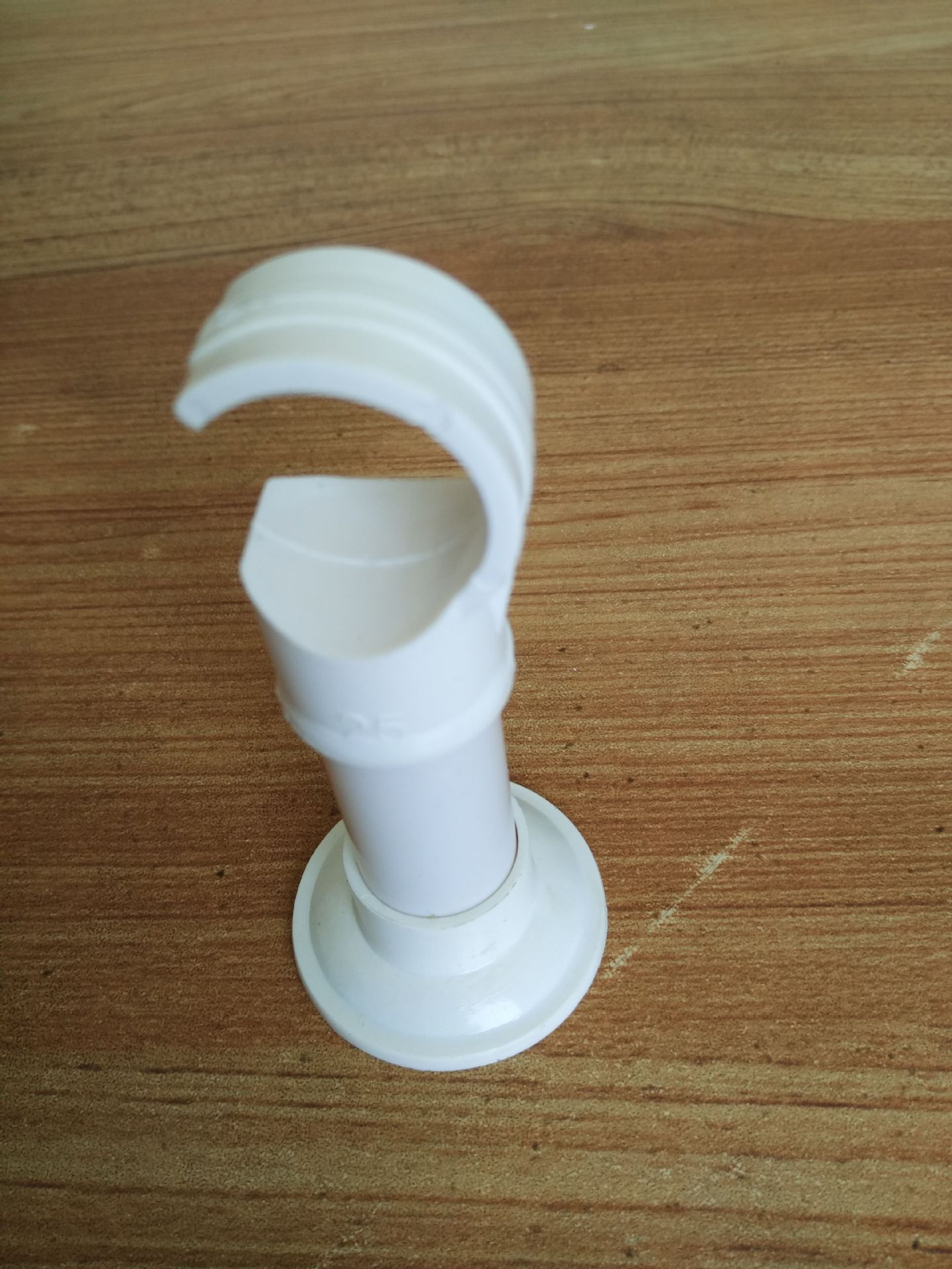 江苏江阴厂家直销upvc给水管件20挂钩吊卡卡扣吊卡