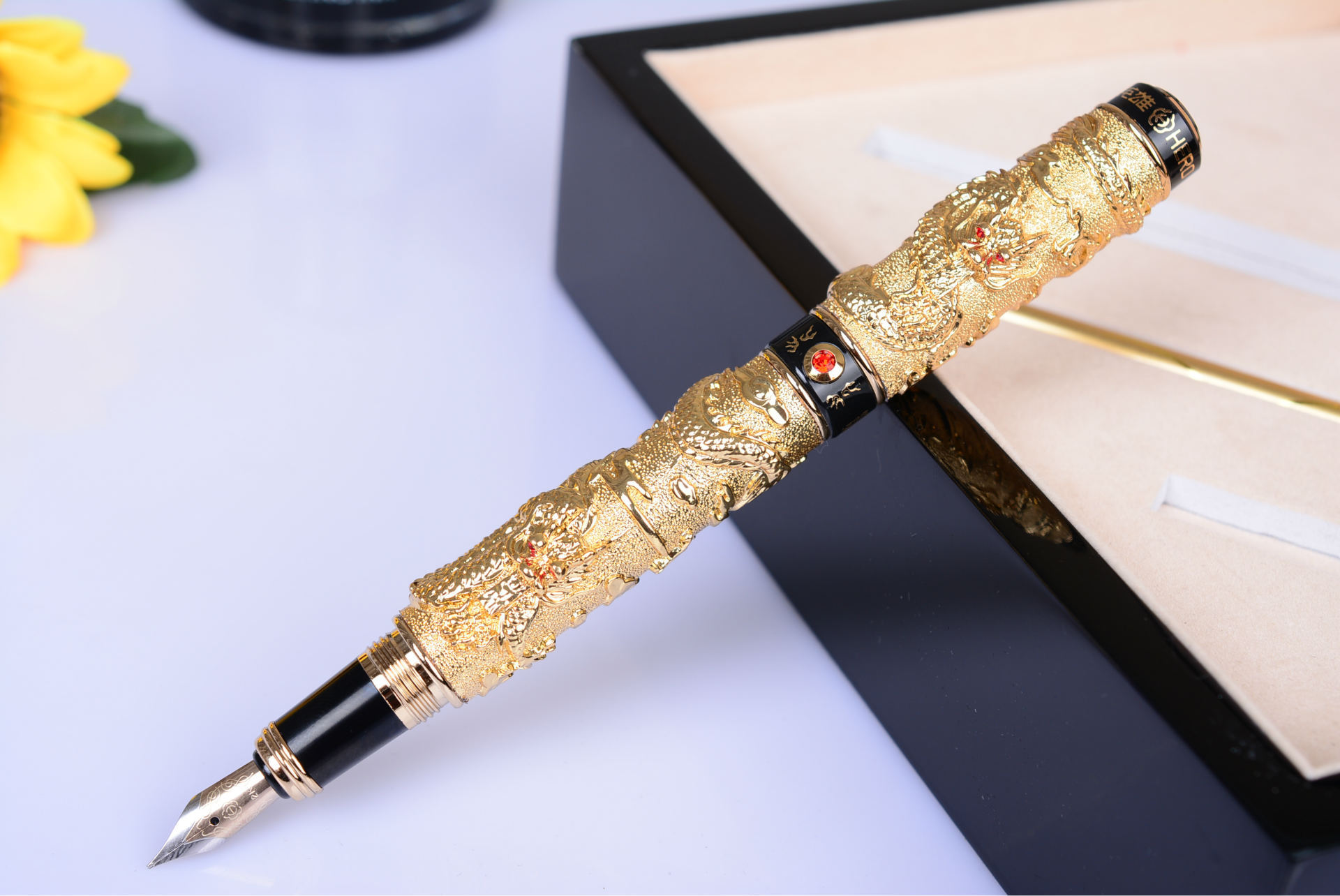 包邮 英雄钢笔正品 2000ep 12k双龙戏珠高级金笔(1铱金笔 1宝珠