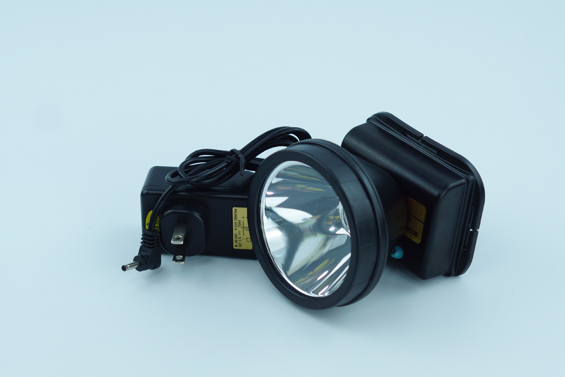 雅尼yn-9538双锂电池头灯 超亮防水远射强光充电式夜钓头灯批发