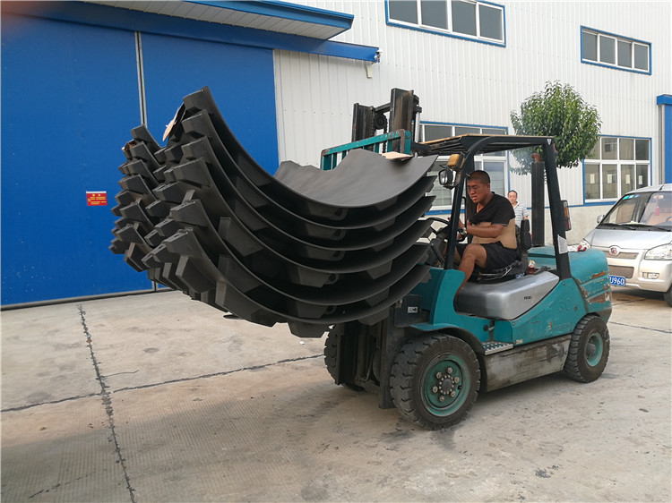 专业定做徐工单钢轮振动压路机羊角碾压路机可拆卸凸块