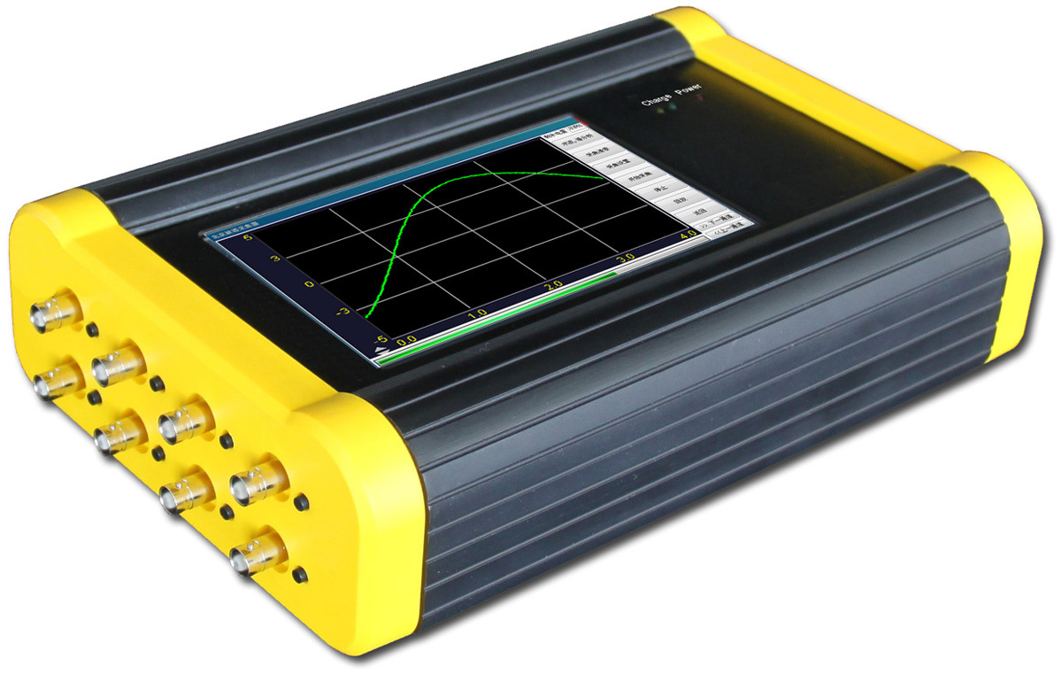 仪器设计采集超低功耗元器件,使仪器用电池能长时间使用