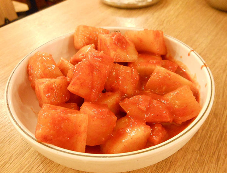 批发正宗韩国泡菜小姑娘泡菜萝卜块韩式拌饭