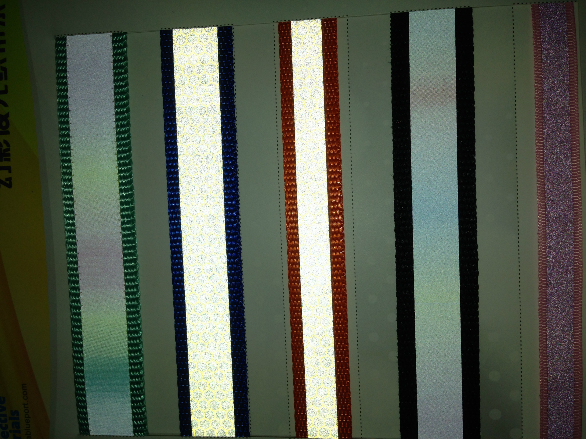 反光材料_东莞反光材料 15mm宽红色反光 可来料加工! - 阿里巴巴