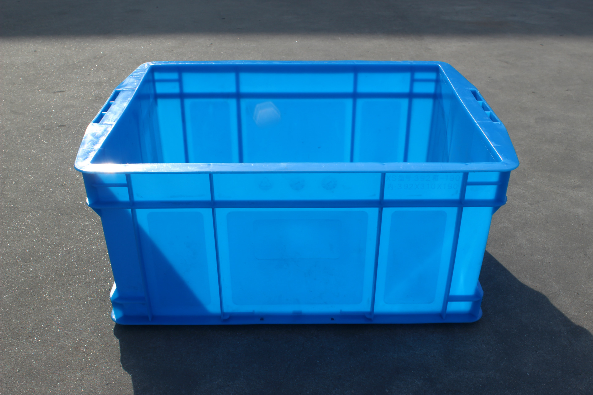 批发392塑料周转箱加厚大号蓝色中转箱快递仓储蔬菜水果箱-阿里巴巴