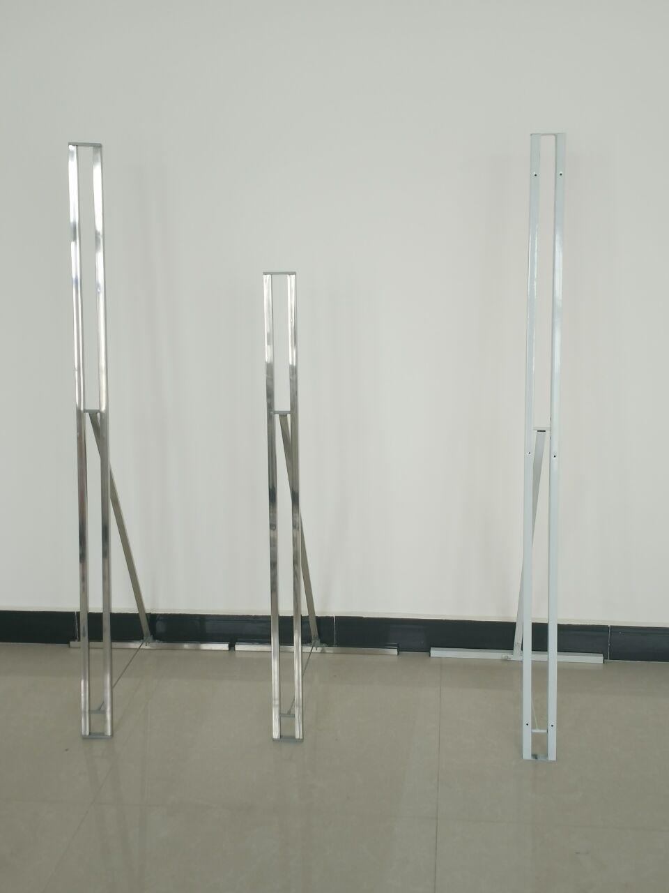 厂家直销方管立人支架 人像立牌架 展示架 质量保证 价格优惠