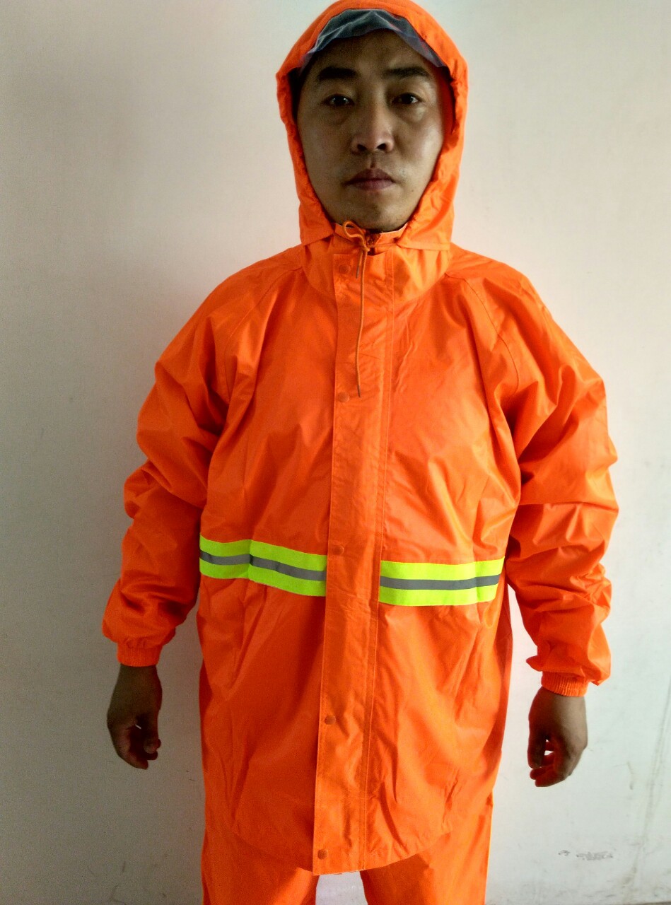 厂家直销2016款环卫双层套装反光雨衣环卫雨衣漏雨包退包换