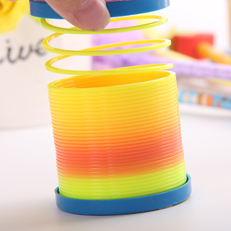 b162 彩圈139 儿童益智 弹簧彩圈玩具 拉线 颜色超靓1元店