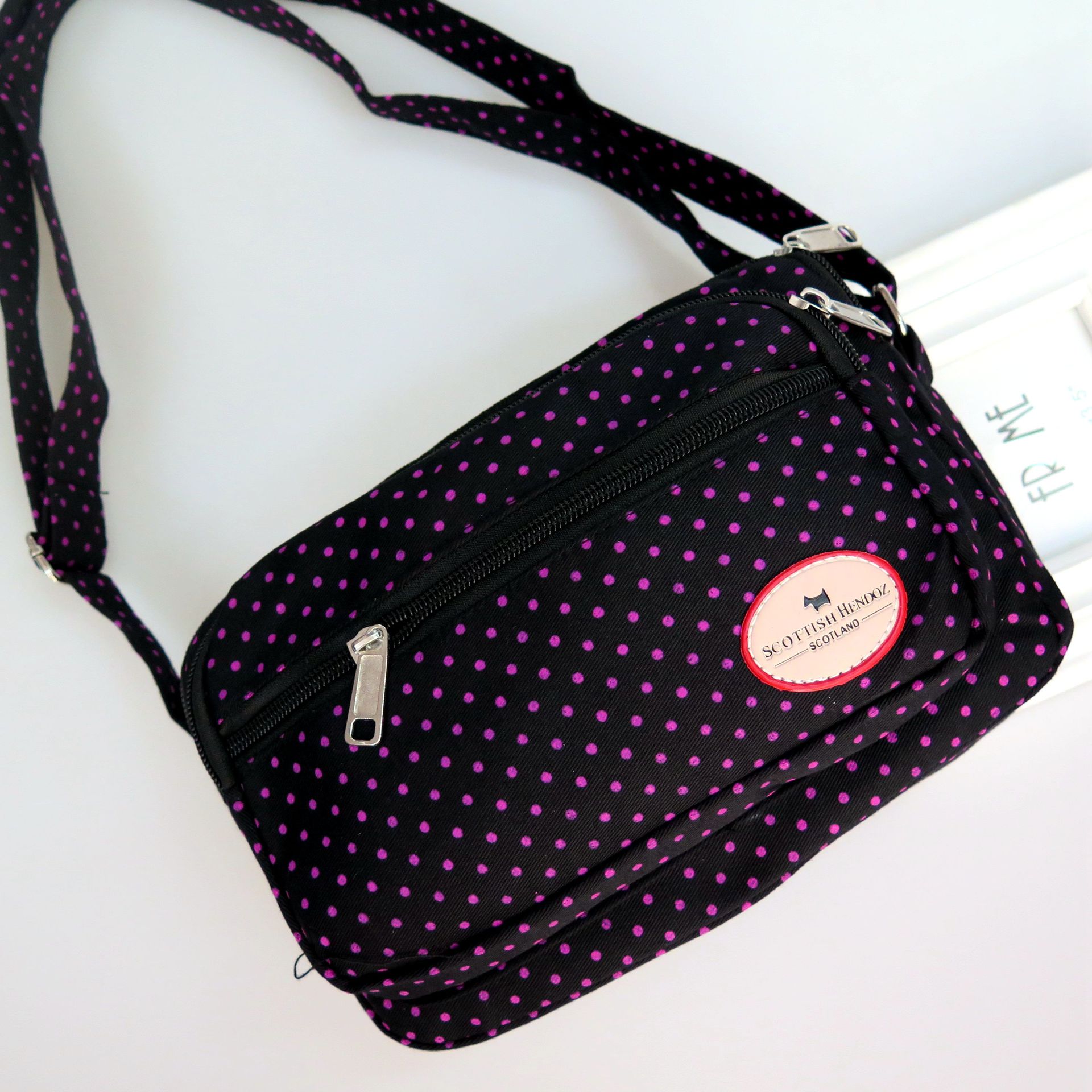 现货批发经典小圆点布包 多功能单肩斜跨布包 中老年零钱收纳包