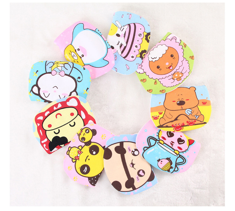 儿童汗巾 纯棉卡通隔汗巾 高密度无荧光剂垫背巾 四层纱布吸汗巾