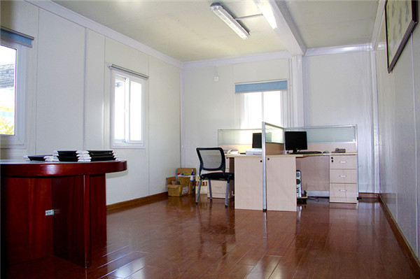 员工办公室,格子间也温馨.