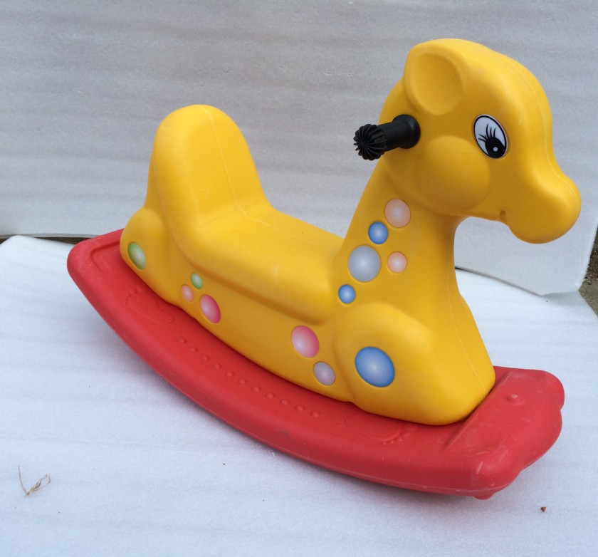 批发儿童摇马加厚小木马玩具小鹿双色摇摇马室内环保无味塑料