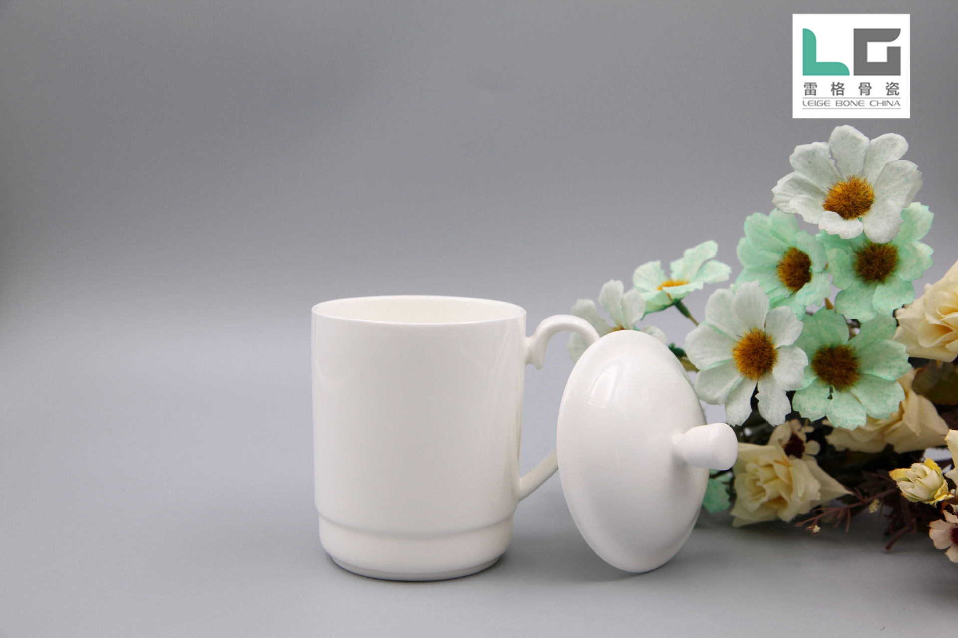 雷格 唐山骨瓷 带盖白瓷会议杯 办公室水杯 纯白办公杯骨瓷陶瓷杯