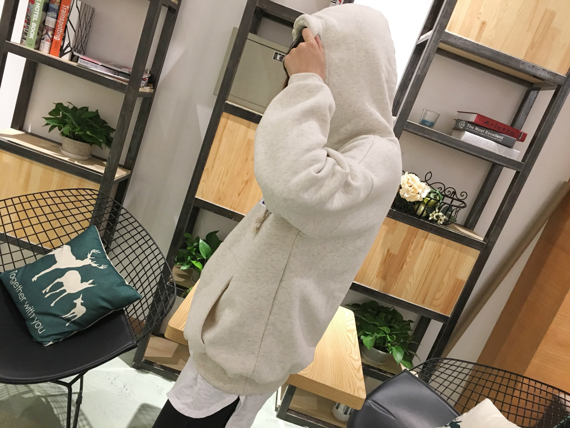 冬季加绒加厚世博绒纯棉字母印花时尚休闲套头连帽长袖卫衣帽衫