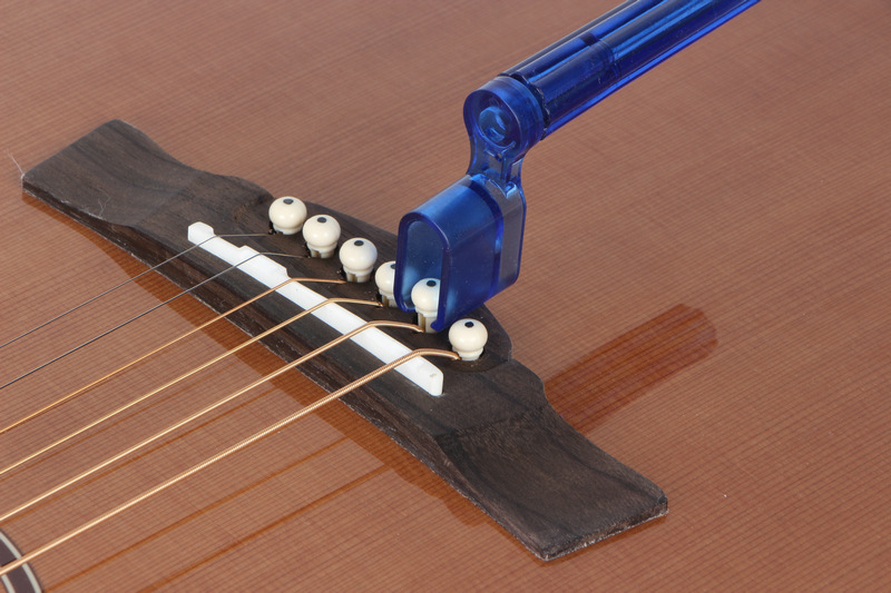 木吉他卷弦器/上弦器 民谣 古典 电贝斯司换弦线工具 tuning peg