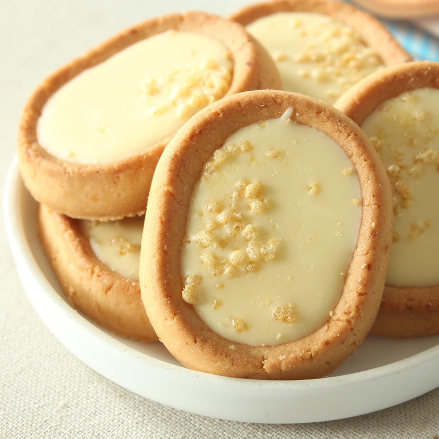 日本零食布尔本bourbon小麦胚芽奶油杏仁蛋挞饼干14枚