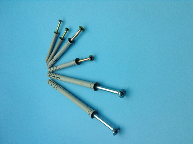 厂家供应尼龙敲击胀栓(图)