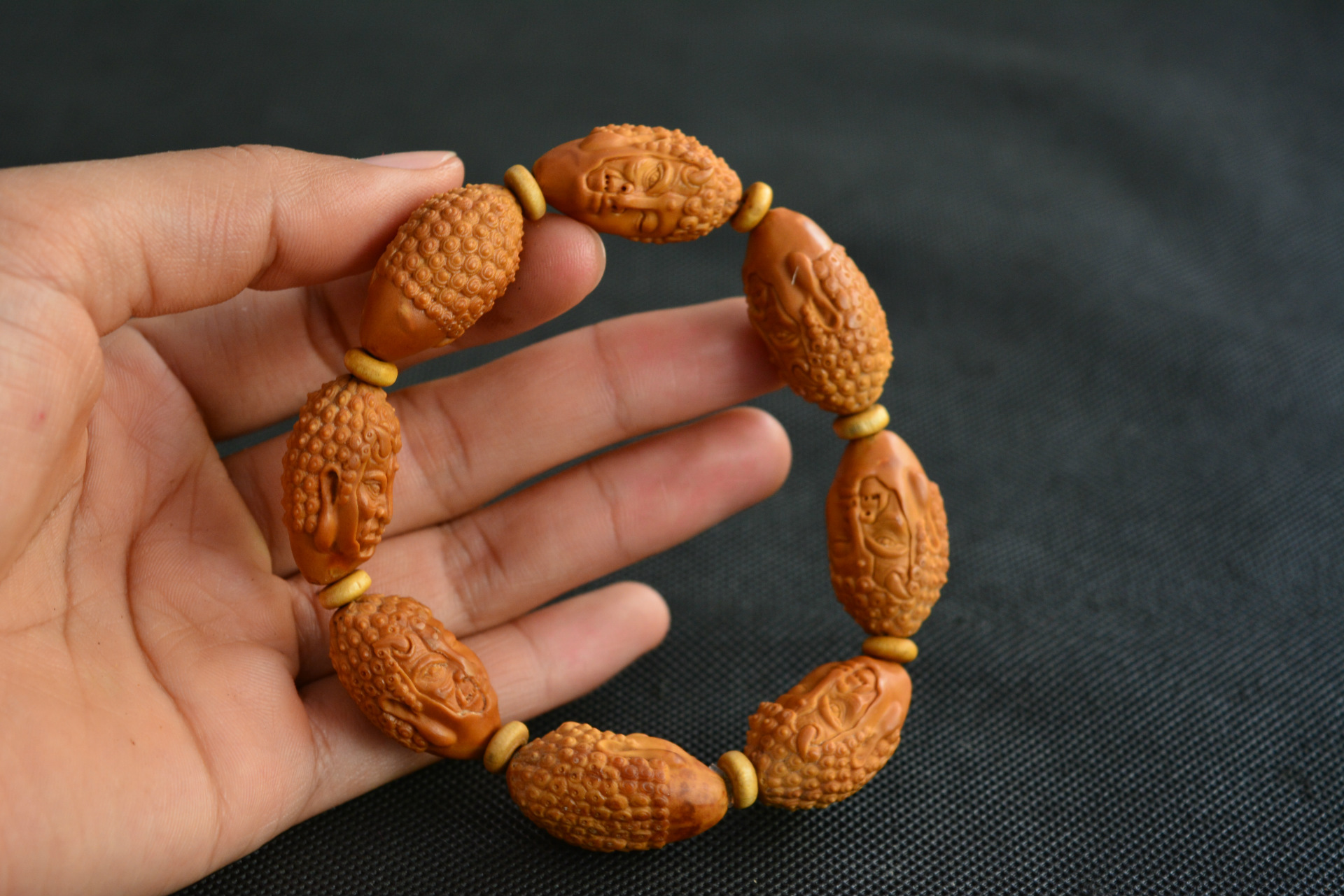 手工橄榄核雕刻 特价清仓 赔钱甩卖 手串手链文玩批发 - 中国工艺品