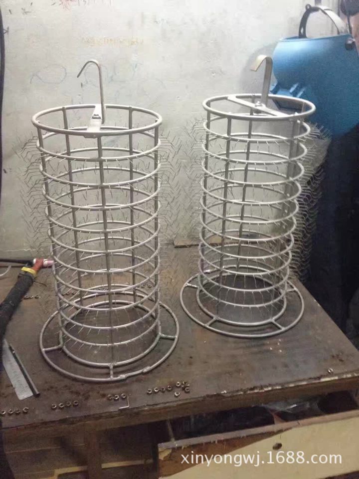 新永五金长期大量生产圆笼挂具 按电镀件大小订做加工 坚固耐用