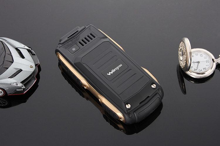 路虎三防手机_户外三防天翼单电信版cdma大声音大充电宝老人手机