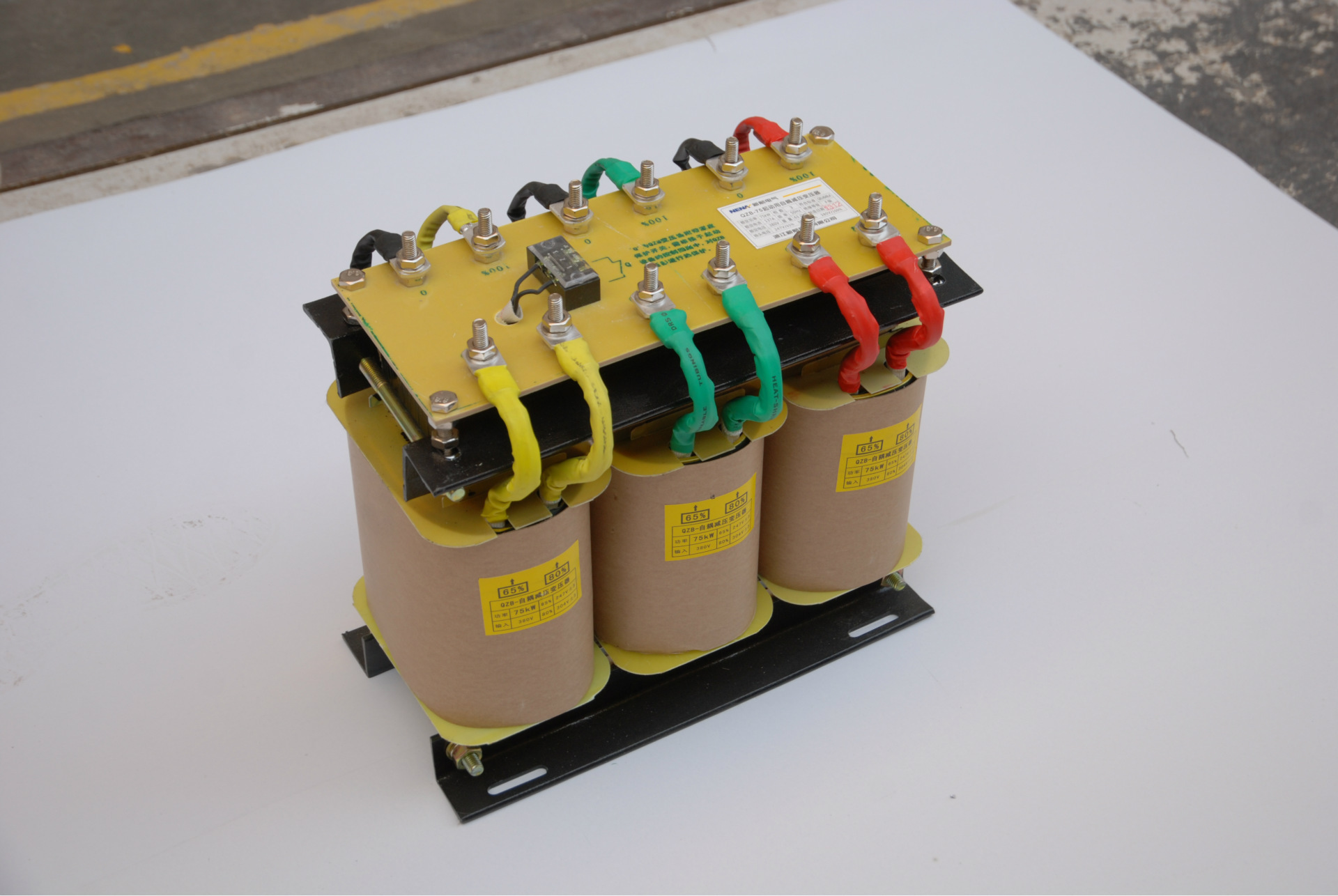 直销供应 自耦减压变压器qzb-500kw 变压器厂家 气动自耦变压器